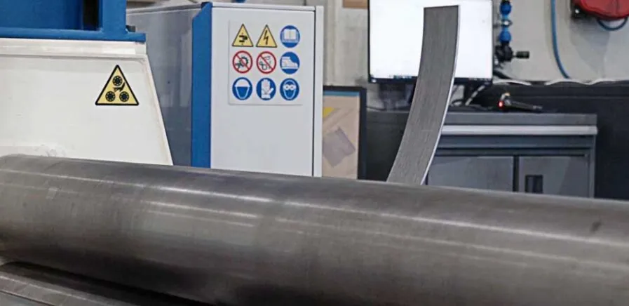 Calandratura nel mondo del taglio laser